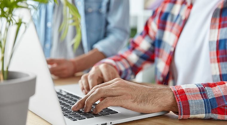 An HR System Employee Picks out Top HR Tech Solutions